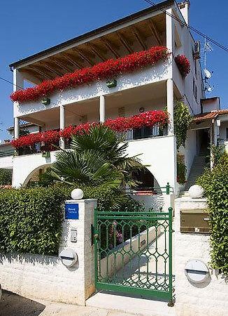 Apartments Soric روفينج الغرفة الصورة